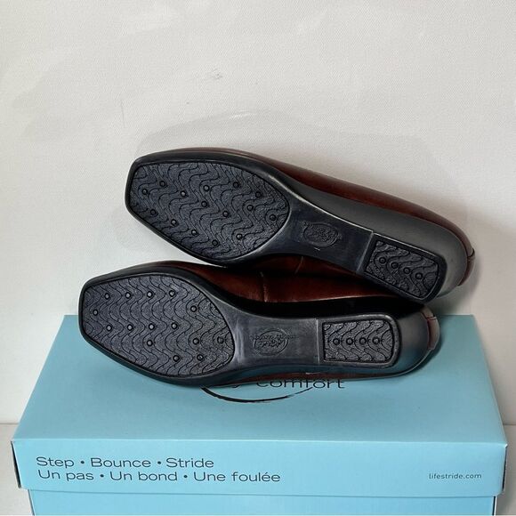 LifeStride Groovy Wedge Pump - Picture 7 of 7